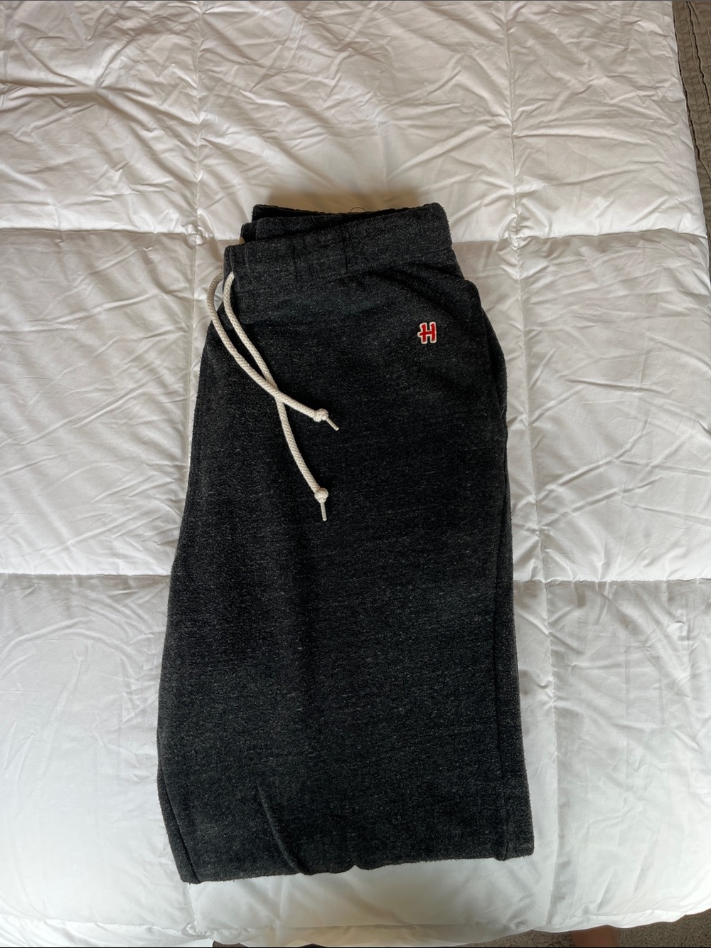 Men’s Size XL Heathered Gray Drawstring Sweatpants from Homage (Columbus, OH).
